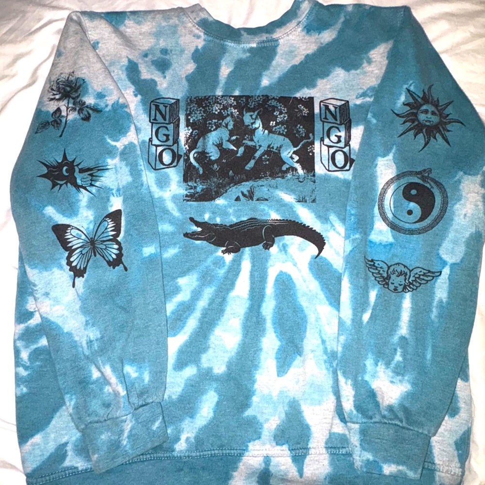 Size 10 tie dye crew neck